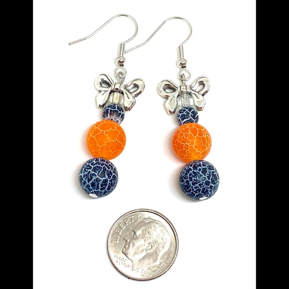 Halloween Orange Black Crack Agate w/ Bow Earrings - Picture 3 of 3